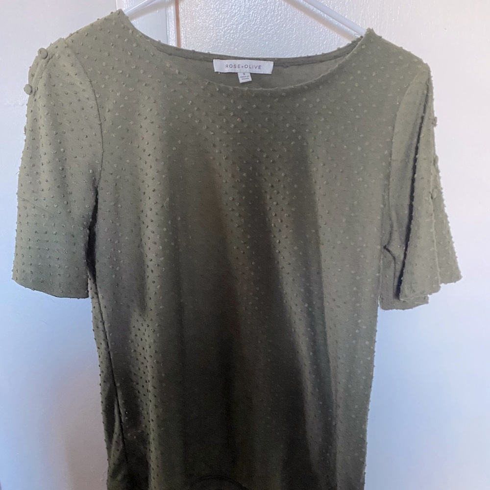 Size S olive green blouse